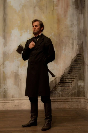 Benjamin Walker en abraham-lincoln-cazador-de-vampiros