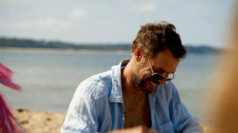 Murray Bartlett en beach-house-2017