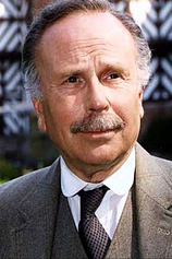picture of actor Edward Hardwicke