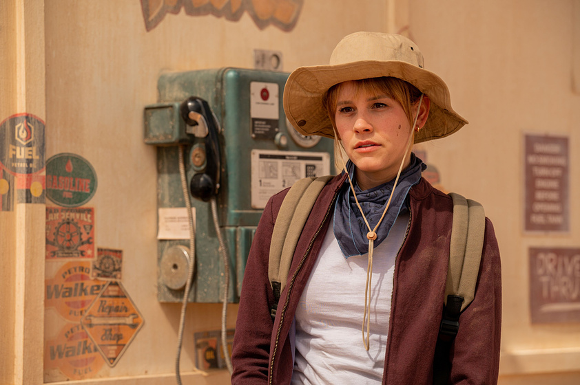 Sosie Bacon en turno-de-noche