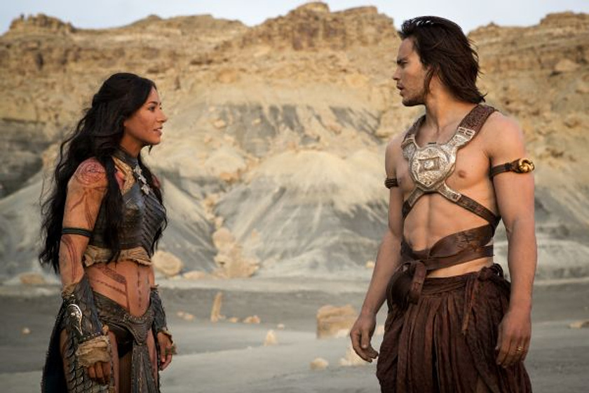 Lynn Collins y Taylor Kitsch en John Carter