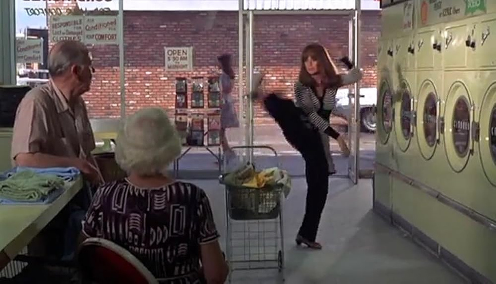 Jacqueline Bisset en saltarina