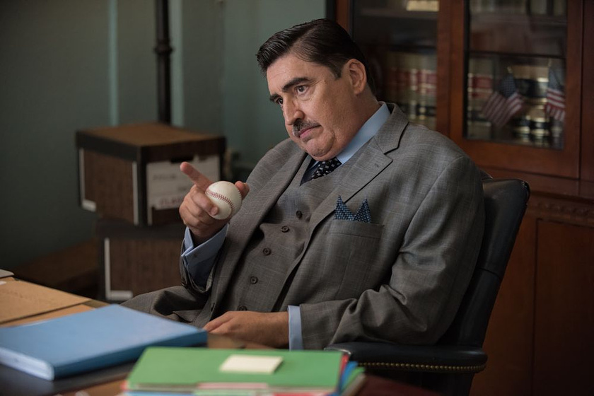 Alfred Molina en Crimen a Contrarreloj