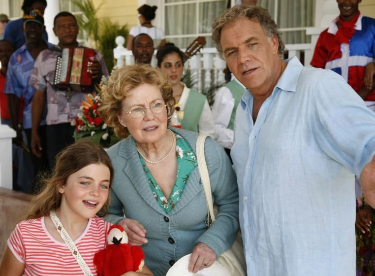 Christian Kohlund, Witta Pohl y Ronja Forcher en dream-hotel-caribe
