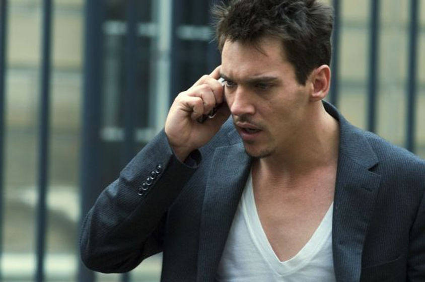 Jonathan Rhys-Meyers en Desde París con amor