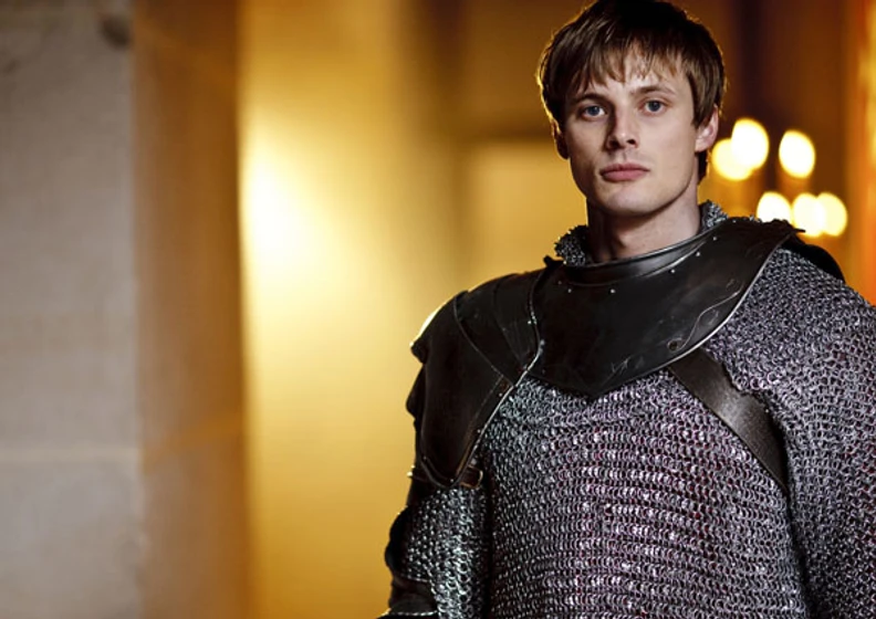 Bradley James en merlin
