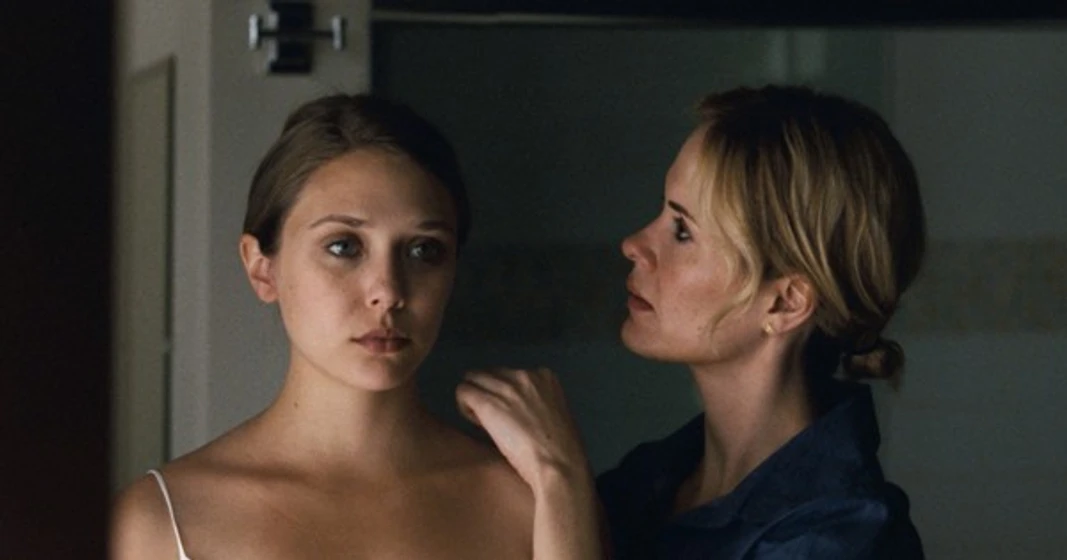 Sarah Paulson y Elizabeth Olsen en martha-marcy-may-marlene