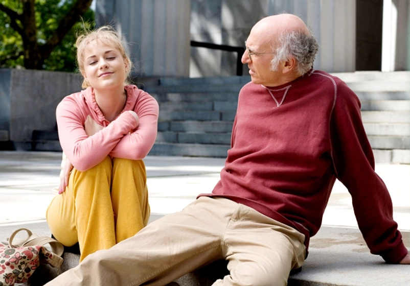 Evan Rachel Wood y Larry David en Si la cosa funciona