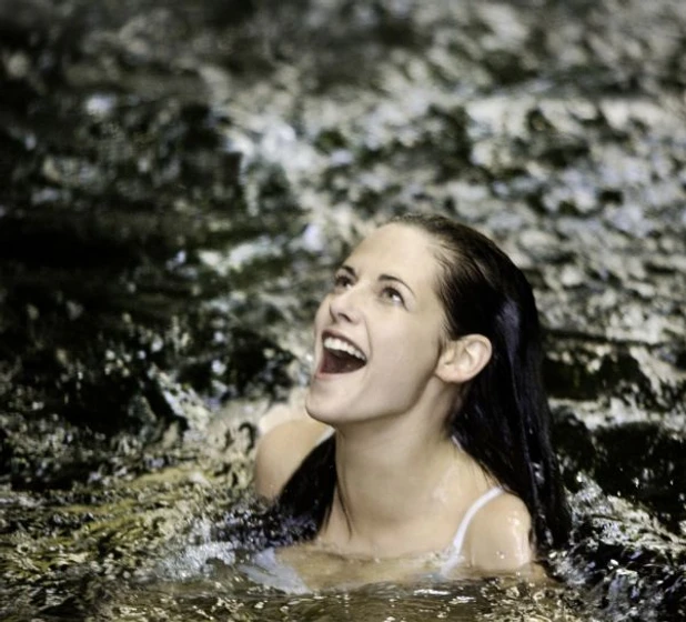 Kristen Stewart en la-saga-crepusculo-amanecer-parte-1