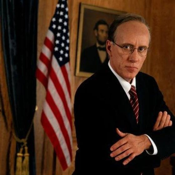 James Woods en la-historia-de-rudy-giuliani