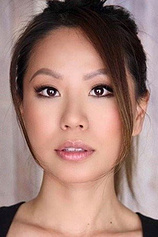 picture of actor Jenny Tran