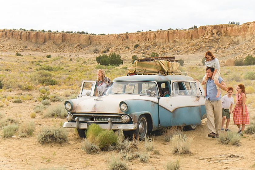 Woody Harrelson y Naomi Watts en El Castillo de cristal