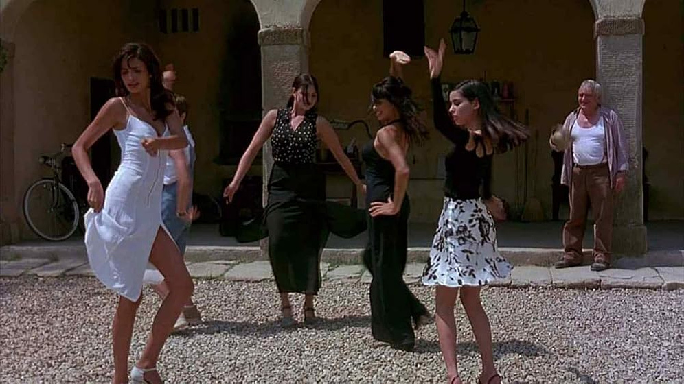 Tosca D'Aquino, Natalia Estrada, Barbara Enrichi, Sergio Forconi y Lorena Forteza en el-ciclon