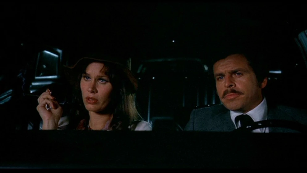 William Devane y Karen Black en la-trama-1976