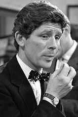 picture of actor Robert Desmond