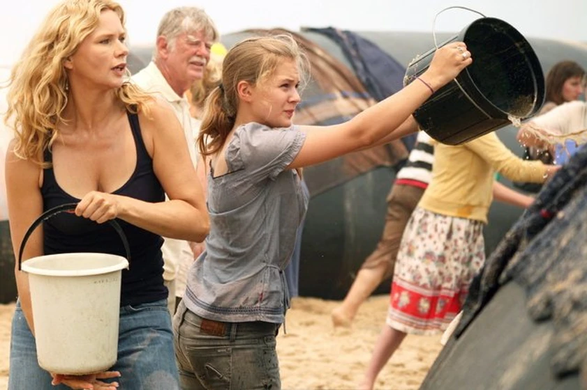 Veronica Ferres y Alicia von Rittberg en el-secreto-de-las-ballenas