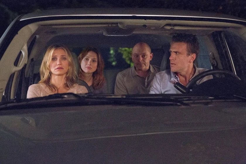 Cameron Diaz, Jason Segel, Rob Corddry y Ellie Kemper en sex-tape-algo-pasa-en-la-nube