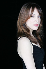 picture of actor Frida Betrani