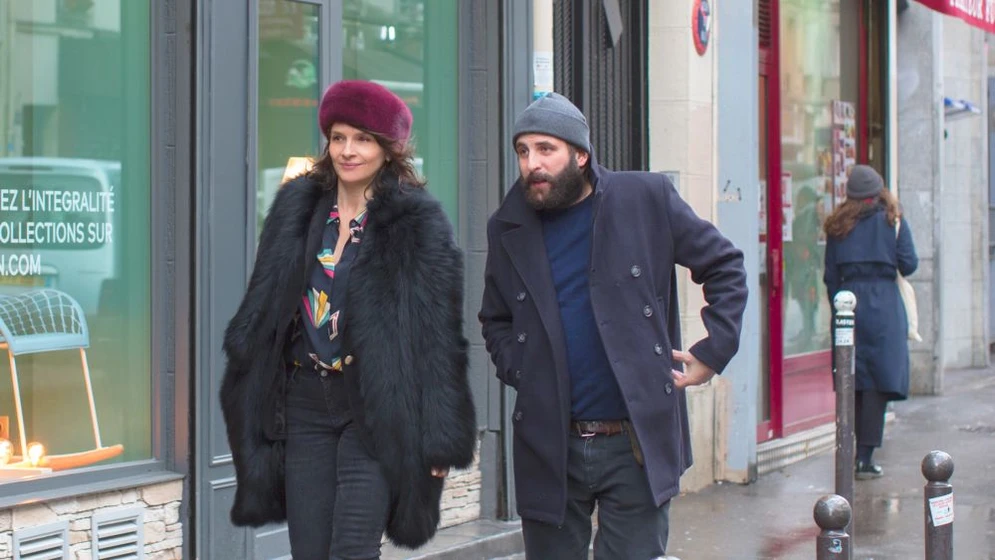 Juliette Binoche y Vincent Macaigne en dobles-vidas