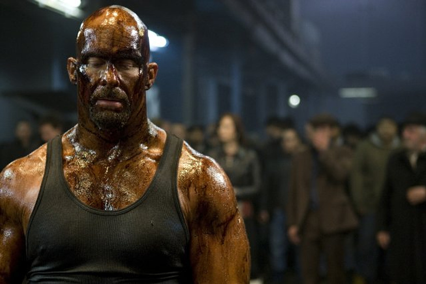 Steve Austin en Damage