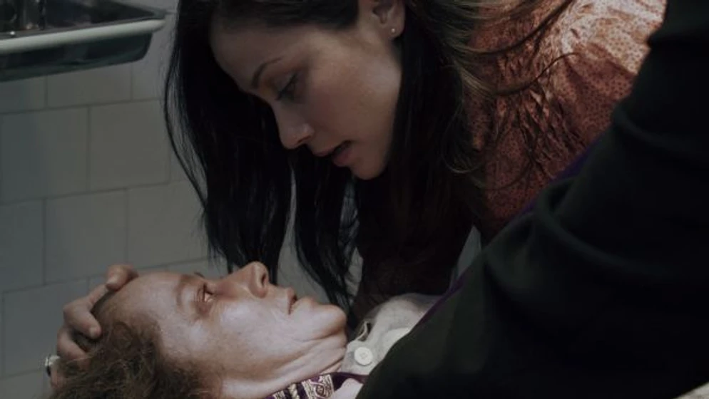 Suzan Crowley y Isabella Rossi en devil-inside