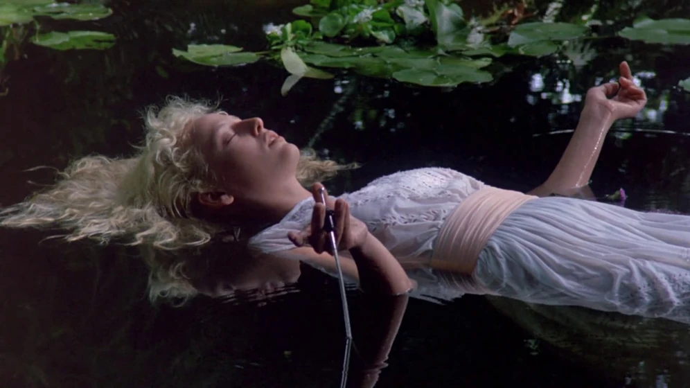 Virginia Madsen en fuego-con-fuego