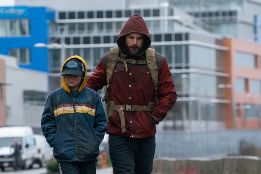 Casey Affleck y Anna Pniowsky en luz-de-mi-vida