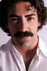 picture of actor Tolga Evren