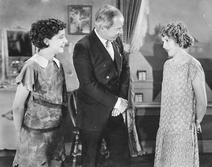 Betty Bronson, Mary Pickford y Herbert Brenon en Peter Pan