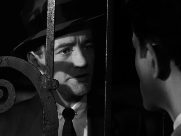 Robert Walker en extranos-en-un-tren