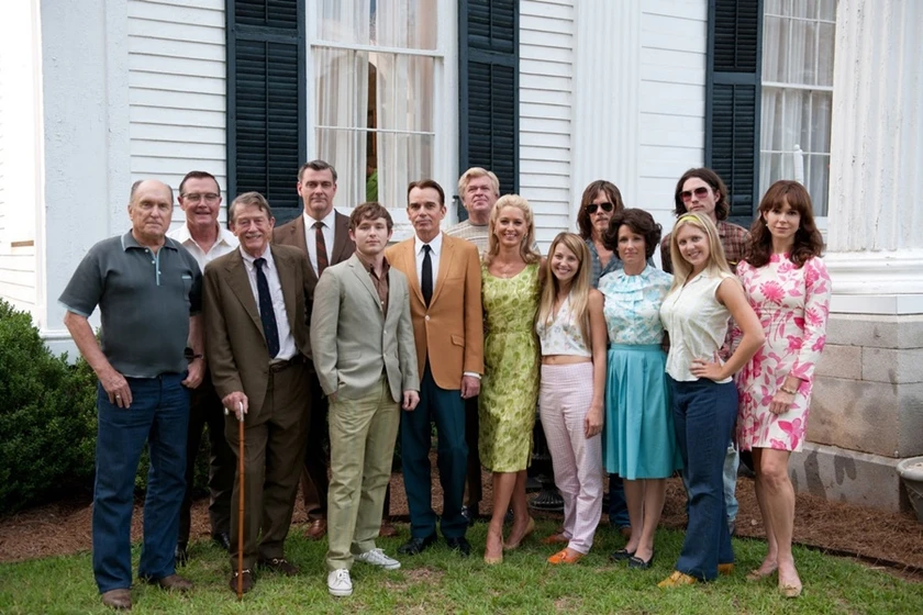 Kevin Bacon, Robert Patrick, John Hurt, Robert Duvall, Billy Bob Thornton, Brent Briscoe, Frances O'Connor, Ray Stevenson, Shawnee Smith, Marshall Allman, Carissa Capobianco, Katherine LaNasa y John Patrick Amedori en jayne-mansfield-s-car