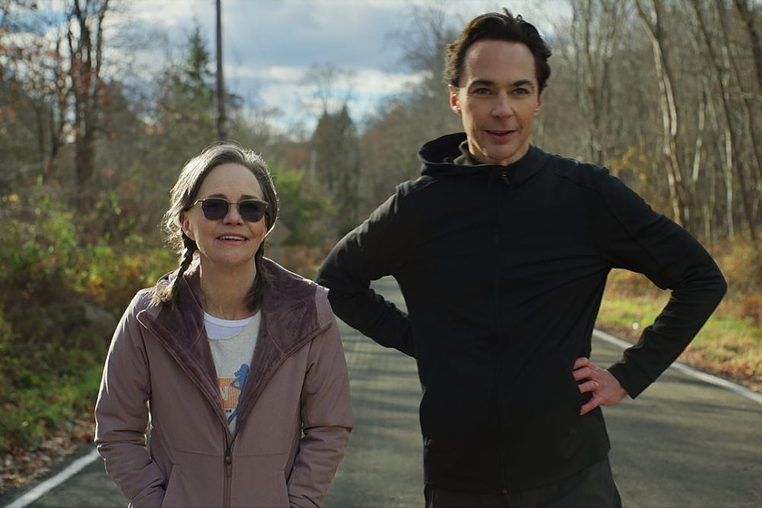 Sally Field y Jim Parsons en Quédate a mi Lado