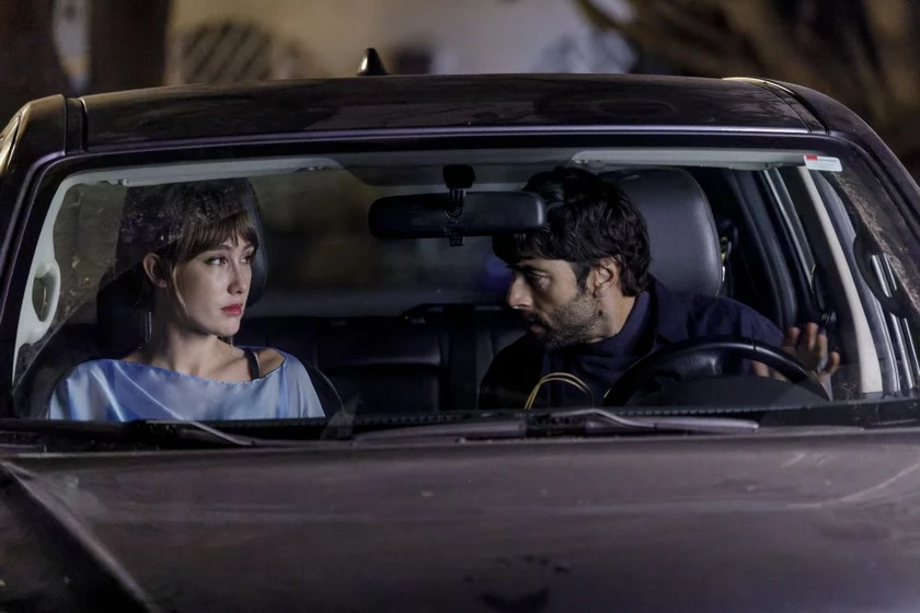 Javier Rey y Almudena Amor en la-mujer-dormida