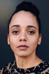 picture of actor Shari Asha Crosson