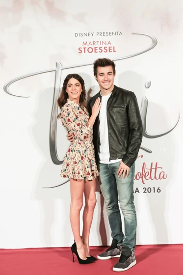 Martina Stoessel y Jorge Blanco [IV] en tini-el-gran-cambio-de-violetta (Photocall 2015)