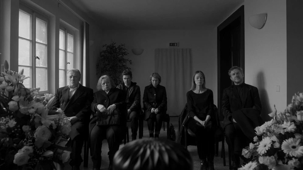 Manfred Zapatka, Ursula Werner, Jenny Schily y Johannes Zeiler en in-my-parents-house