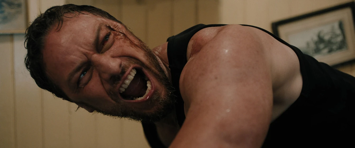 James McAvoy en no-hables-con-extranos