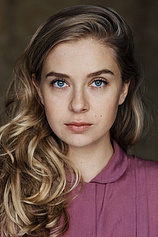 picture of actor Anna Herrmann