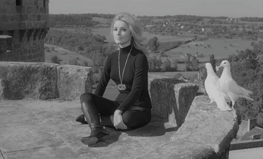 Sharon Tate en el-ojo-del-diablo-1966