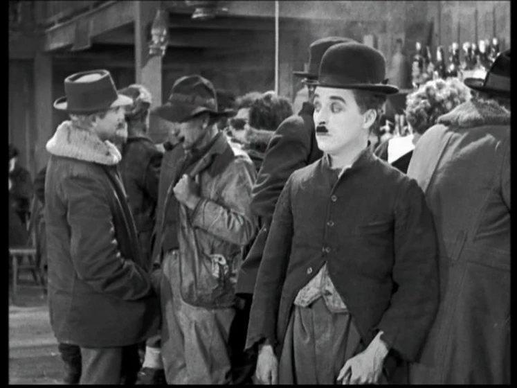 Charles Chaplin en la-quimera-del-oro
