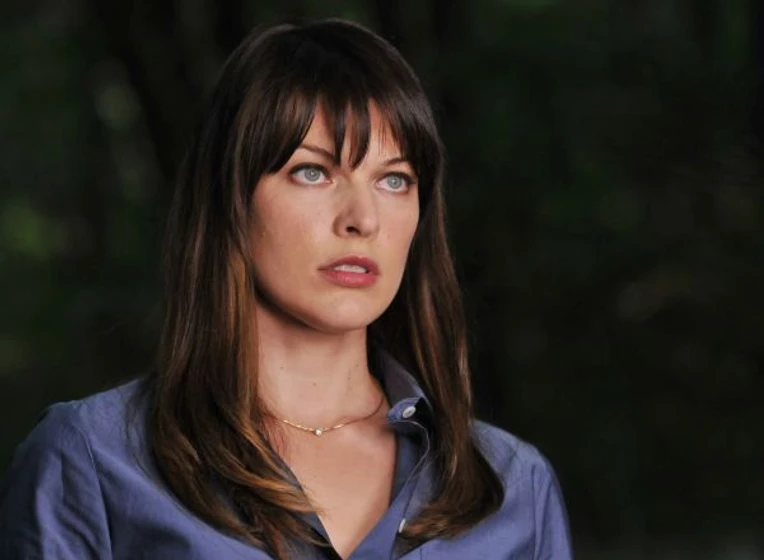 Milla Jovovich en la-cuarta-fase