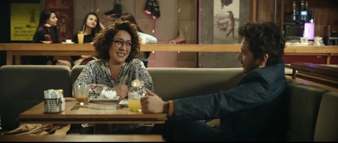 Binnur Kaya y Feyyaz Yiğit en you-ve-got-murder