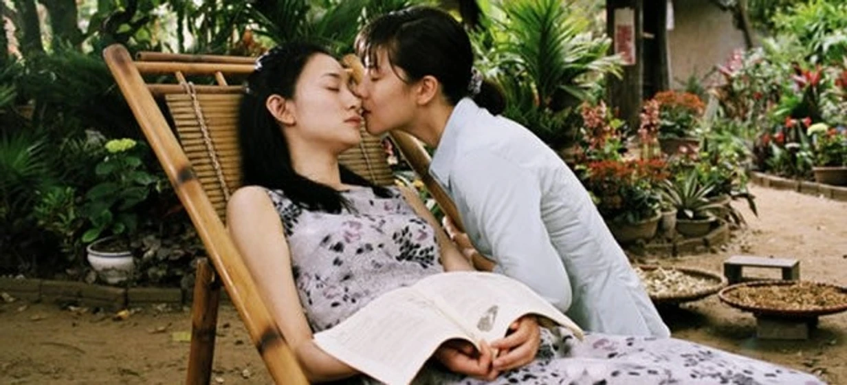 Mylène Jampanoï y Li Xiaoran en las-hijas-del-botanico