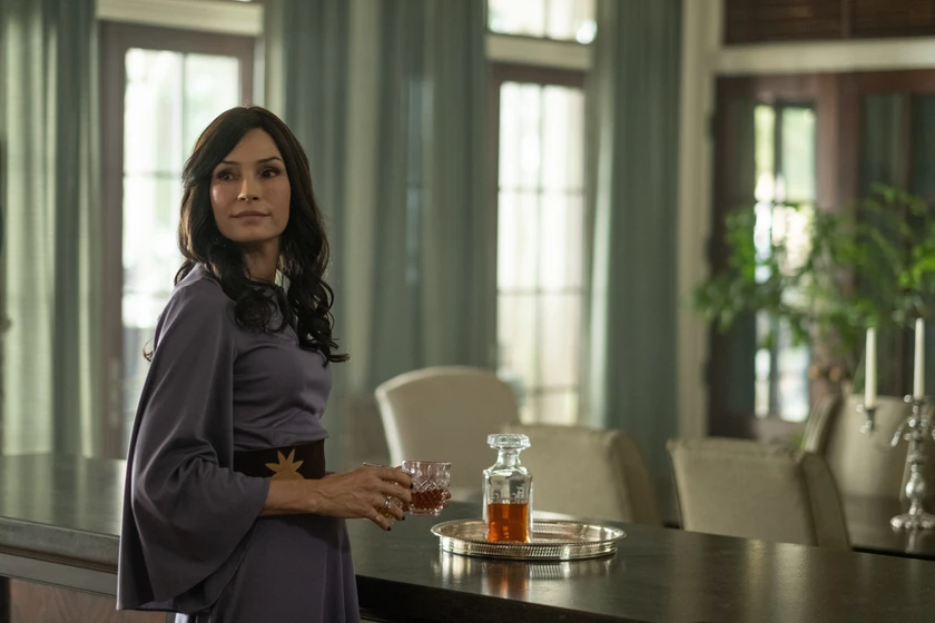 Famke Janssen en poison-rose