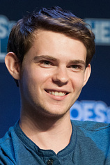 picture of actor Robbie Kay