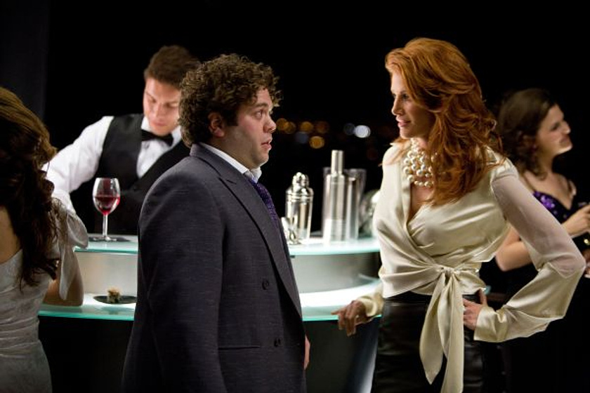 Angie Everhart y Dan Fogler en Llévame a casa esta noche