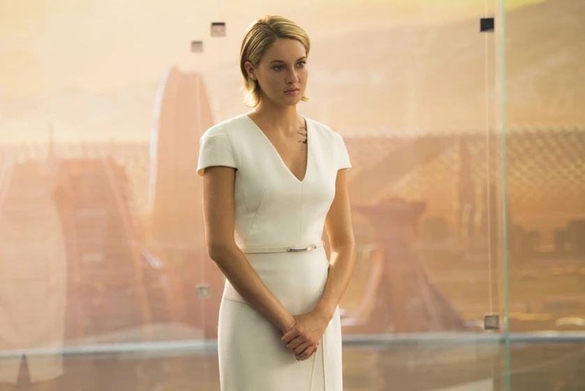 Shailene Woodley en la-serie-divergente-leal