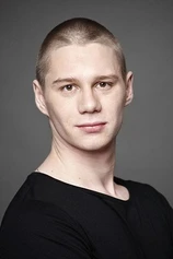 photo of person Timon Sturbej