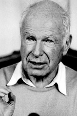 photo of person Peter Brook