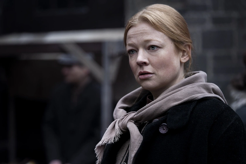Sarah Snook en Encurtido en el Tiempo